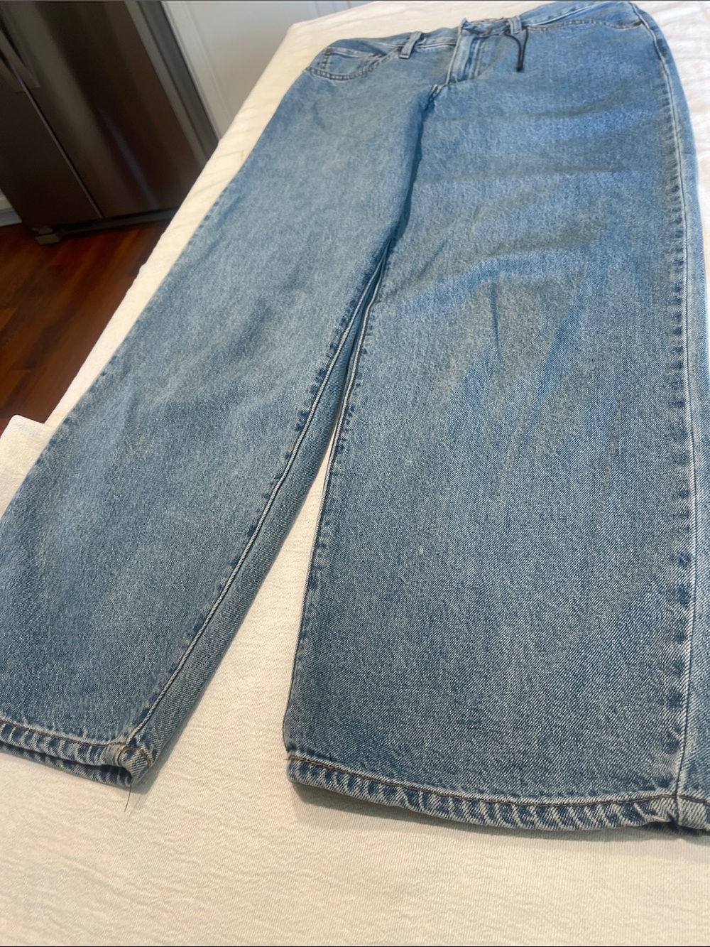 Classic High-Waist Light Blue Women's Jeans